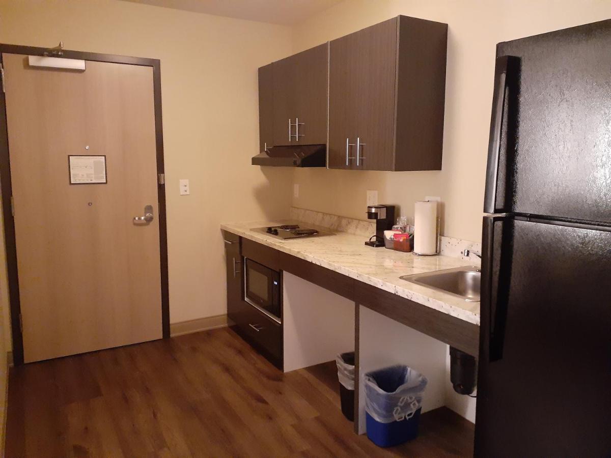 Simple Suites Boise Airport Bagian luar foto