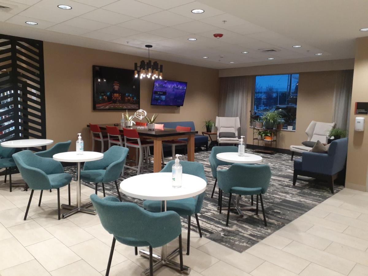 Simple Suites Boise Airport Bagian luar foto