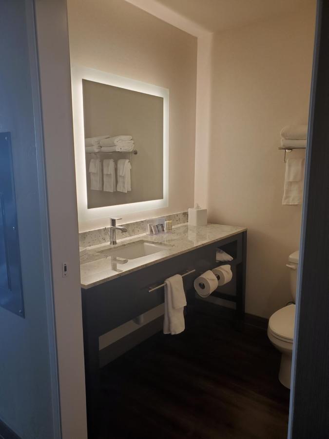 Simple Suites Boise Airport Bagian luar foto